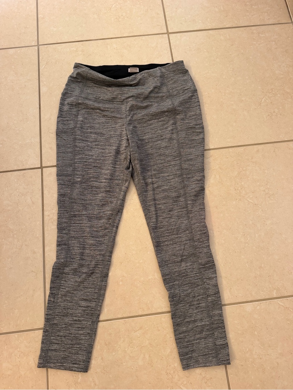 Chicos Size 1 Zenergy Gray Leggings